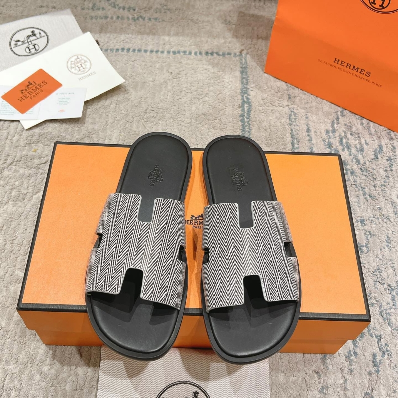 H**mes slippers